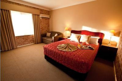 Endeavour Court Motor Inn - Phillip Island Accommodation 1
