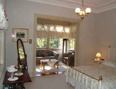 Whispering Pines - Phillip Island Accommodation 0