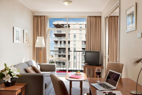 Crowne Plaza Newcastle - Phillip Island Accommodation 2