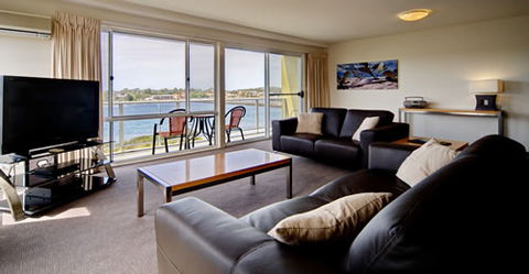 Albacore Luxury Holiday Apartments - Phillip Island Accommodation 1