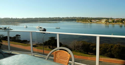 Albacore Luxury Holiday Apartments - Phillip Island Accommodation 3