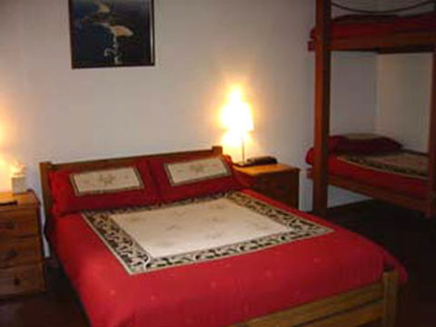 Port Stephens YHA - Phillip Island Accommodation 3