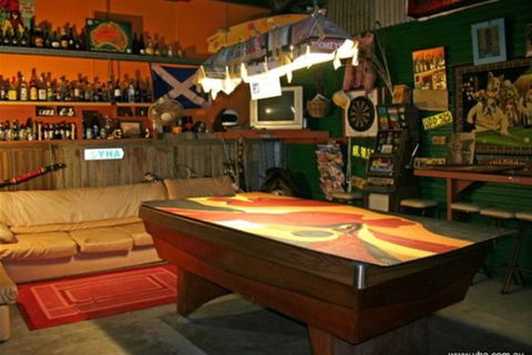 Port Stephens YHA - Phillip Island Accommodation 5