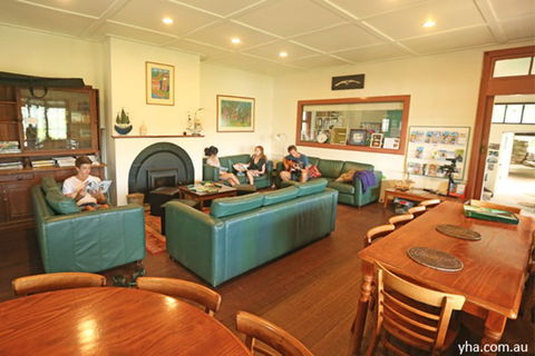 Sydney - Pittwater YHA - Phillip Island Accommodation 6