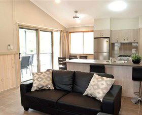 BIG4 Cairns Crystal Cascades Holiday Park - Phillip Island Accommodation 2