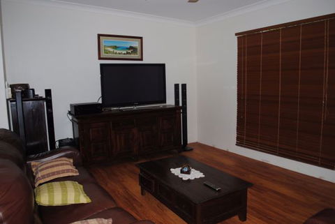 East Arnhem Real Estate - 41 Wuyal Road, Nhulunbuy  NT  0880 - Phillip Island Accommodation 2
