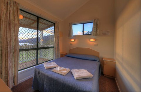 Inland Waters Holiday Parks Lake Glenbawn - Phillip Island Accommodation 8