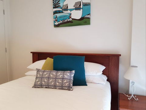 Newcastle Terraces And Apartments - Harbourside Apartment - Phillip Island Accommodation 21