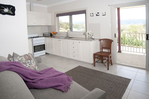 Highfields Country Cottages - Phillip Island Accommodation 1