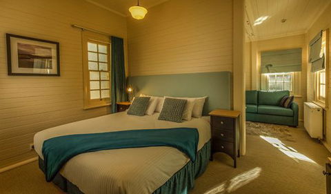 Wolfe Creek Crater Camp At Wolfe Creek Crater National Park - Phillip Island Accommodation 33