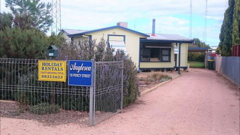 Anglesea - Phillip Island Accommodation 0