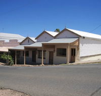Carmines Antiques and Accommodation - Phillip Island Accommodation