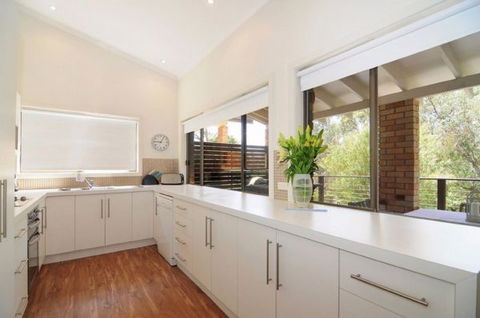 Aqua Leaf Apartment - Phillip Island Accommodation 5