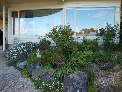 Beach Views Lorne - Phillip Island Accommodation 1