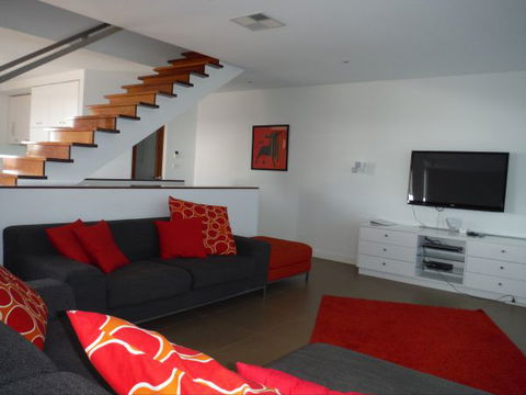 Relax At Tipara - Phillip Island Accommodation 1