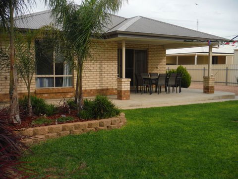 Sandy Shores - Phillip Island Accommodation 0