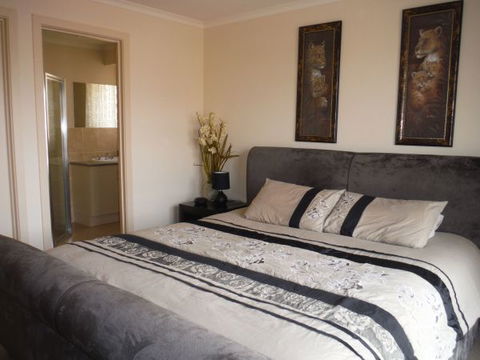 Sandy Shores - Phillip Island Accommodation 1