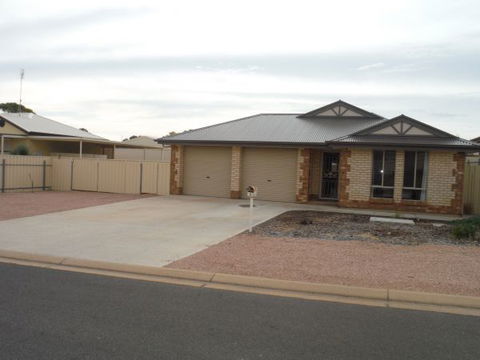 Sandy Shores - Phillip Island Accommodation 3