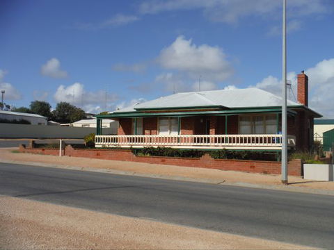 Sea Crest - Phillip Island Accommodation 0