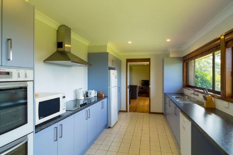 The Jungle Lodge, Blue Mountains Botanic Gardens - Phillip Island Accommodation 1