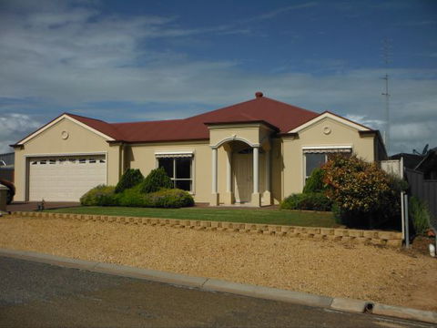 New Ladsys - Phillip Island Accommodation 0