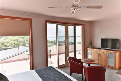 Eugenie's Luxury Accommodation - Phillip Island Accommodation 1