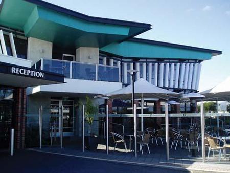 Highlander Hotel Bar Kitchen Rooftop - Phillip Island Accommodation 0