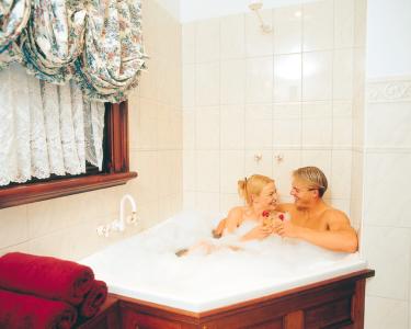 Apartments At York Mansions - Phillip Island Accommodation 3