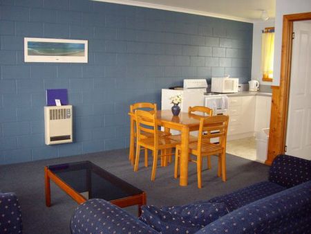 Castaway Holiday Apartments - Phillip Island Accommodation 2