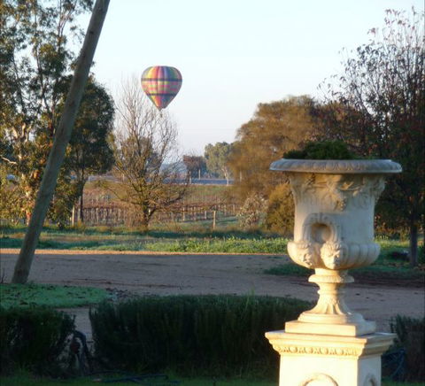 Angas Plains Estate Wines Heritage Suite - Phillip Island Accommodation 5