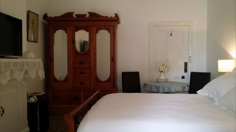 Angas Plains Estate Wines Heritage Suite - Phillip Island Accommodation 8
