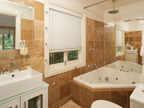 Aldgate Creek Cottage Bed And Breakfast - Phillip Island Accommodation 3