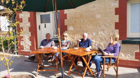 Angas Plains Wines Suites - Phillip Island Accommodation 5