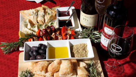 Angas Plains Wines Suites - Phillip Island Accommodation 8