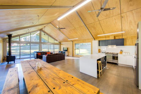 Nine Steps - Phillip Island Accommodation 0