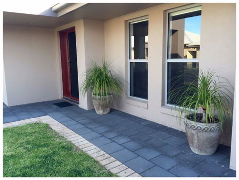 Adore 6 Villa - Phillip Island Accommodation 0