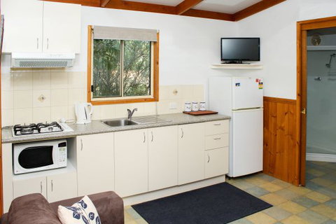 Beechworth Cabins - Phillip Island Accommodation 6