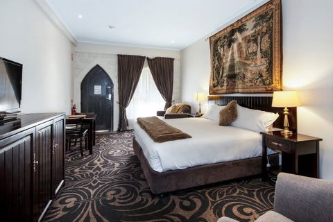 Castle Suites - Kryal Castle - Phillip Island Accommodation 0