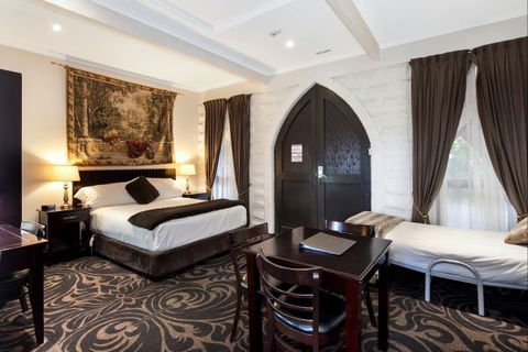 Castle Suites - Kryal Castle - Phillip Island Accommodation 9
