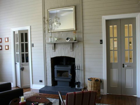 Fosterton School House - Phillip Island Accommodation 2