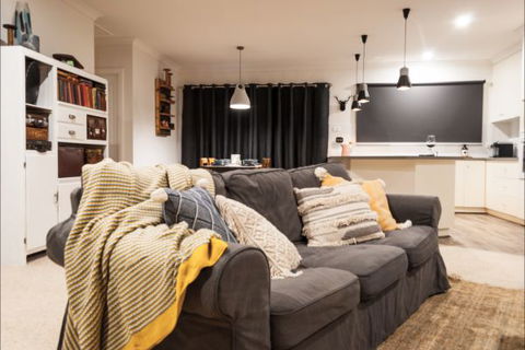 House On Higgs Lane - Phillip Island Accommodation 2