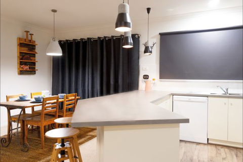 House On Higgs Lane - Phillip Island Accommodation 5