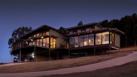 McLaren Eye - Phillip Island Accommodation 0