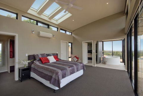 McLaren Eye - Phillip Island Accommodation 2