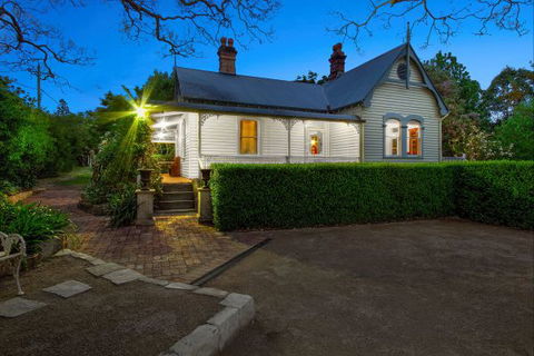 Plynlimmon: The Cottage At Kurrajong - Phillip Island Accommodation 1