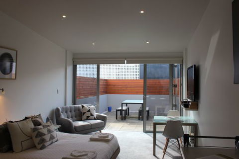 Sandy Bay Studio Apartment - Phillip Island Accommodation 0