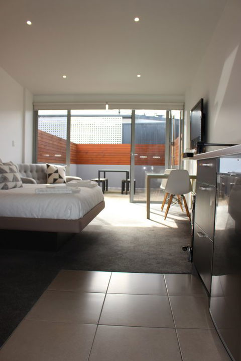 Sandy Bay Studio Apartment - Phillip Island Accommodation 2