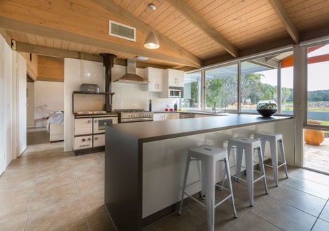 Serengale Retreat - Phillip Island Accommodation 8