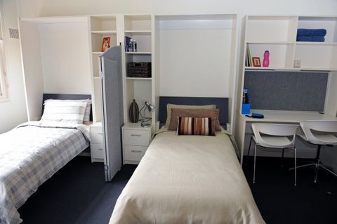Yarra House - Phillip Island Accommodation 2