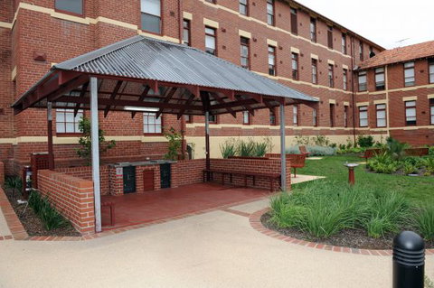 Yarra House - Phillip Island Accommodation 7